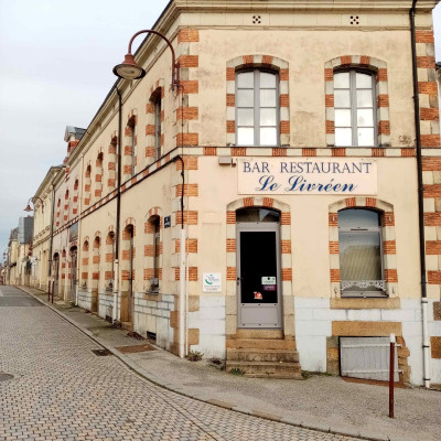 Le Livréen Bar Restaurant dernier commerce Livré-la-Touche Pays de Craon