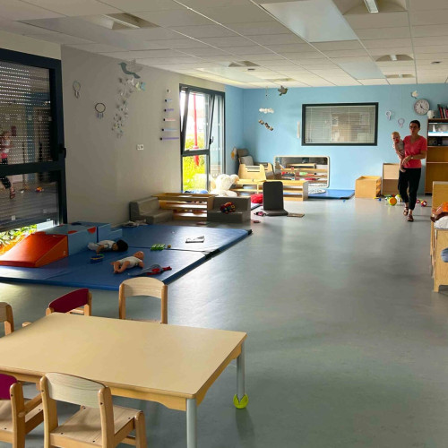 action-sociale-famille-petite-enfance-photos-creche-graine-eveil-cosse-2025-pays-de-craon-IMG_5669